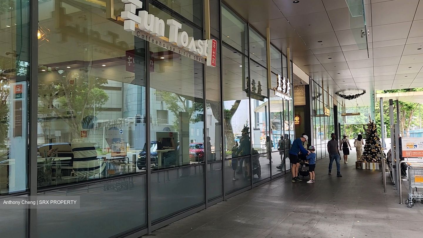 111 Somerset (D9), Retail #488103551